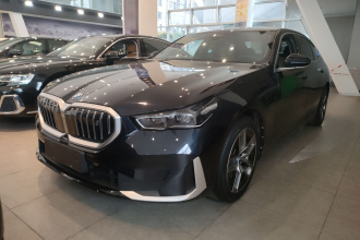 宝马i5 2024款 eDrive 35L  豪华套装