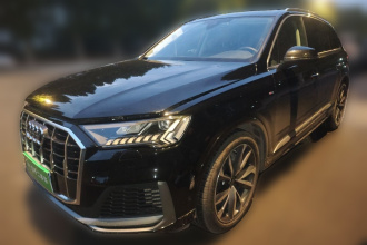 奥迪Q7 2023款 55 TFSI quattro S line运动型