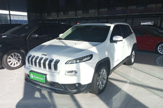 Jeep 自由光 2017款 2.0L 优越版