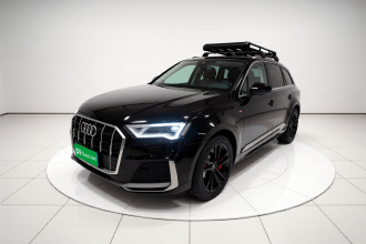 奥迪Q7 2023款 45 TFSI quattro S line运动型