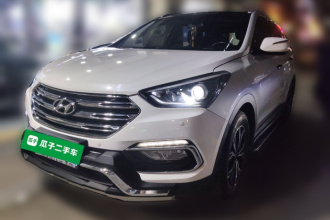 现代 胜达 2017款 2.0T 自动两驱智能型 7座