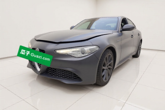 阿尔法·罗密欧 Giulia朱丽叶 2017款 2.0T 280HP 豪华版
