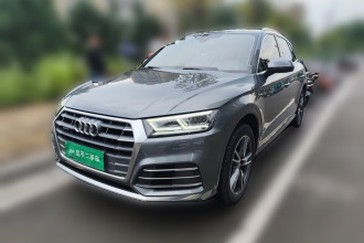 奥迪Q5L 2020款 40 TFSI 荣享时尚型