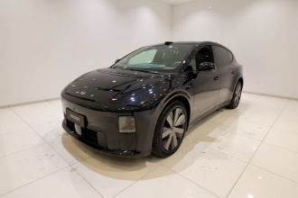 理想汽车 理想i6 2025款 四驱标准版