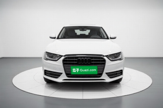 奥迪A4L 2013款 35 TFSI 自动标准型