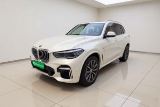 宝马X5 2022款 改款 xDrive 30Li 尊享型M运动套装
