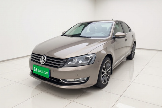 大众 帕萨特 2015款 1.8TSI DSG尊荣版