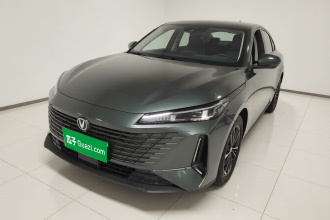 长安 逸达 2023款 蓝鲸NE 1.5T GDI DCT尊享型