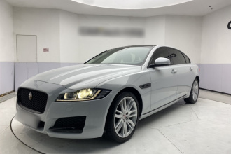 捷豹XFL 2020款 XFL 2.0T P200 两驱赛旗版