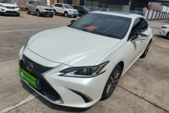 雷克萨斯ES 2020款 200 卓越版