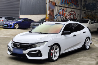 本田 思域 2021款 HATCHBACK 220TURBO 手动驾趣控