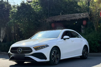 奔驰A级 2023款 A 200 L 动感型