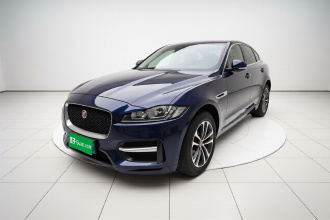 捷豹F-PACE 2018款 改款 2.0T 四驱R-Sport运动版