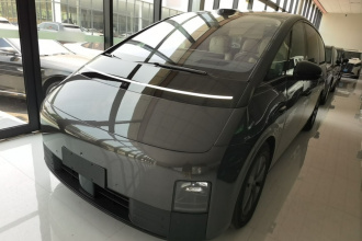 理想汽车 理想MEGA 2025款 Ultra 智能焕新版