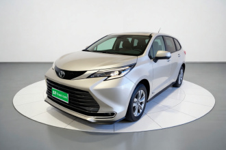 丰田 赛那SIENNA 2024款 2.5L混动 四驱尊贵版