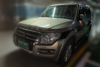 三菱 帕杰罗(进口) 2018款 3.0L 自动尊贵版