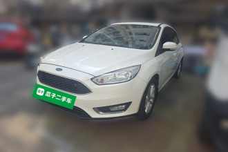 福特 福克斯 2015款 两厢 1.6L 手动风尚型