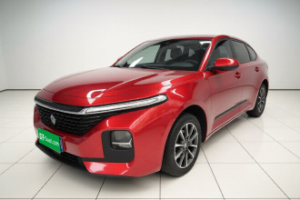 宝骏RC-5 2020款 1.5L 手动智耀豪华型