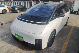 理想汽车 理想MEGA 2025款 Home 家庭特别版