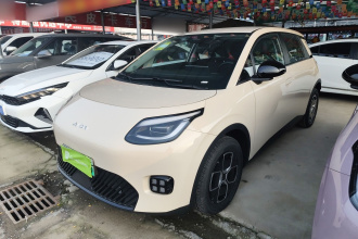 埃安 AION UT 2025款 330星辉版