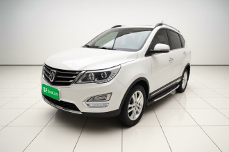 宝骏560 2015款 1.8L 手动精英型