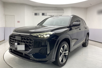 奥迪Q6 2024款 45 TFSI quattro 齐云型 飞骑套装 7座