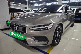 沃尔沃S60 2020款 T4 智逸豪华版