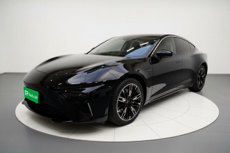 哪吒汽车 哪吒S 2022款 增程版 1160km 后驱中版