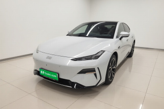 吉利银河 银河E8 2025款 700km 远航智驾版