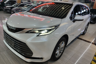 丰田 赛那SIENNA 2024款 2.5L混动 四驱尊贵版