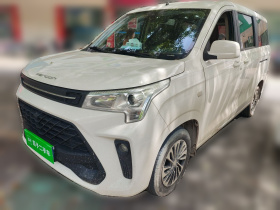 东风风光 风光380 2022款 1.5L 舒适型客车(钢板弹簧)5座