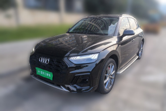 奥迪Q5L 2022款 45T 臻选动感型