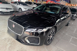 捷豹XFL 2024款 2.0T P250 两驱尊享豪华版