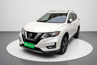 日产 奇骏 2017款 2.5L CVT豪华版 4WD