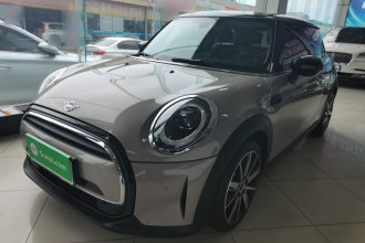 MINI 2023款 改款 1.5T COOPER 艺术家