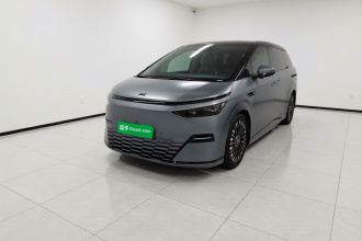 小鹏X9 2025款 纯电 星舰版