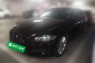 捷豹XFL 2020款 XFL 2.0T P200 两驱赛旗版