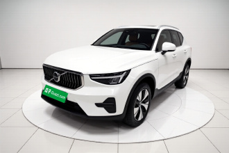 沃尔沃XC40 2024款 B3 智远豪华版