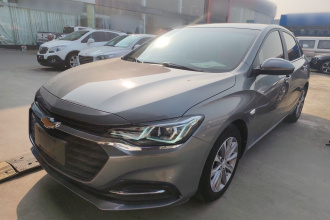 雪佛兰 科鲁泽 2022款 320 自动悦享天窗版