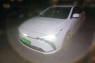 吉利几何G6 2024款 410KM 尊贵型