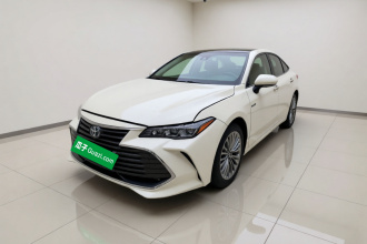 丰田 亚洲龙 2019款 双擎 2.5L XLE尊贵版 国V