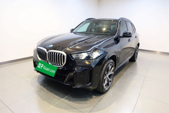 宝马X5 2023款 xDrive 30Li 尊享型M运动曜夜套装