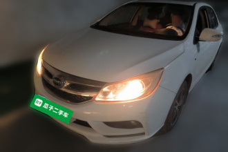 比亚迪 速锐 2015款 1.5L 手动豪华型
