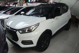 比亚迪 元新能源 2018款 EV360 智联炫酷型