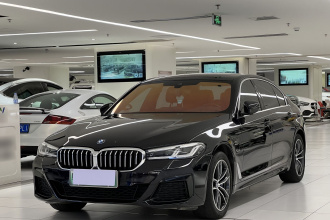 宝马5系新能源 2022款 改款二 535Le M运动套装