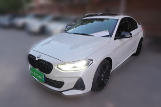 宝马1系 2023款 125i M运动曜夜版