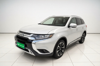 三菱 欧蓝德 2019款 2.0L 两驱畅享版 5座 国V
