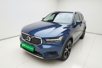 沃尔沃XC40 2022款 T4 四驱智远豪华版