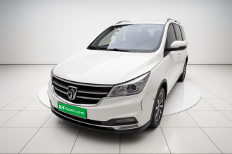 宝骏730 2019款 1.5L 手动时尚型 7座 国VI
