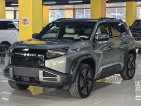 方程豹 钛3 2025款 501KM 四驱Ultra版